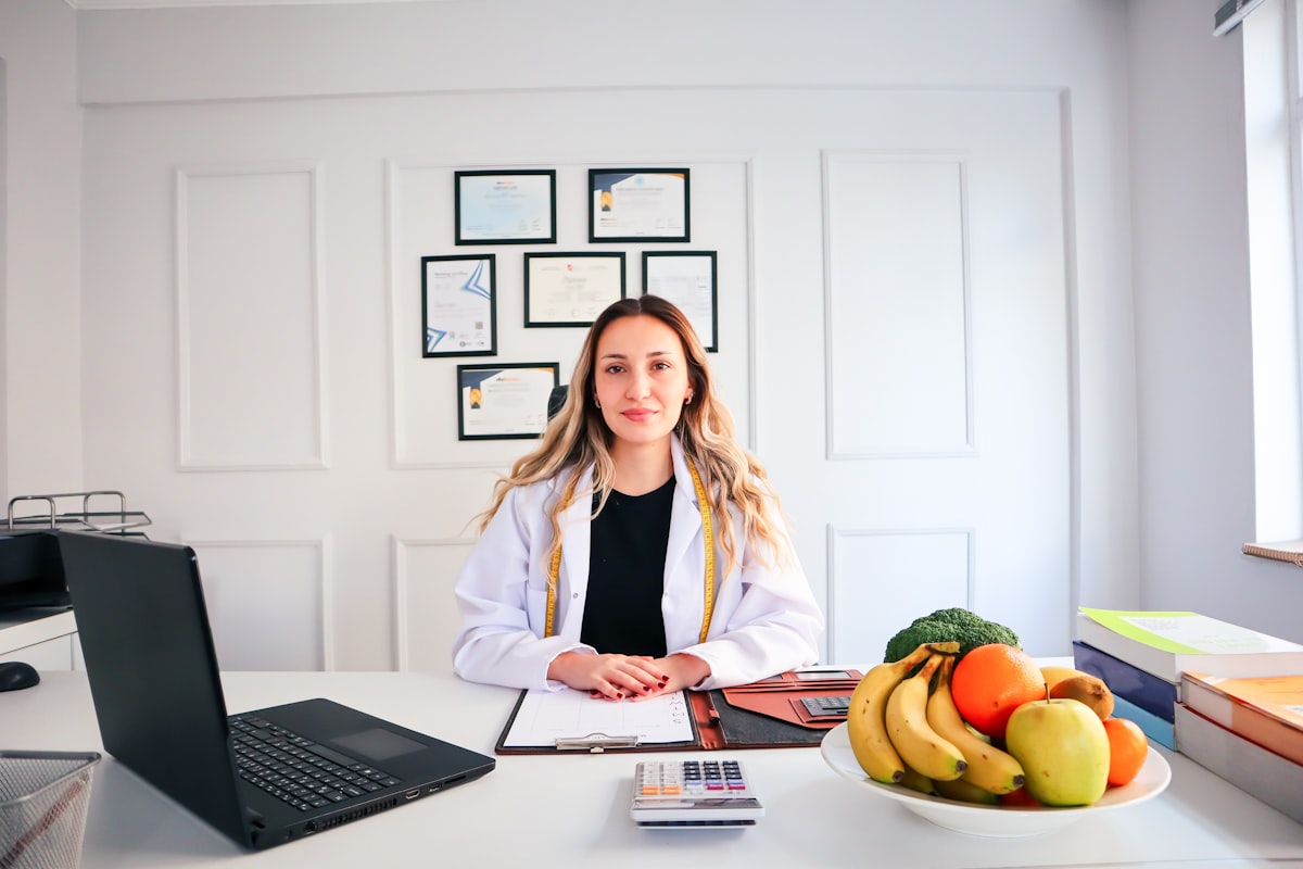 Professional nutrition consultation session